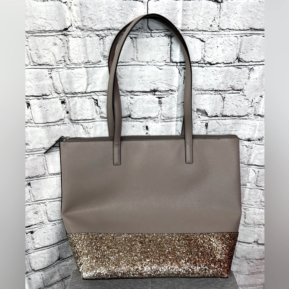 Kate Spade New York | Cityscape Greta Court Penny Tote - Picture 2 of 11